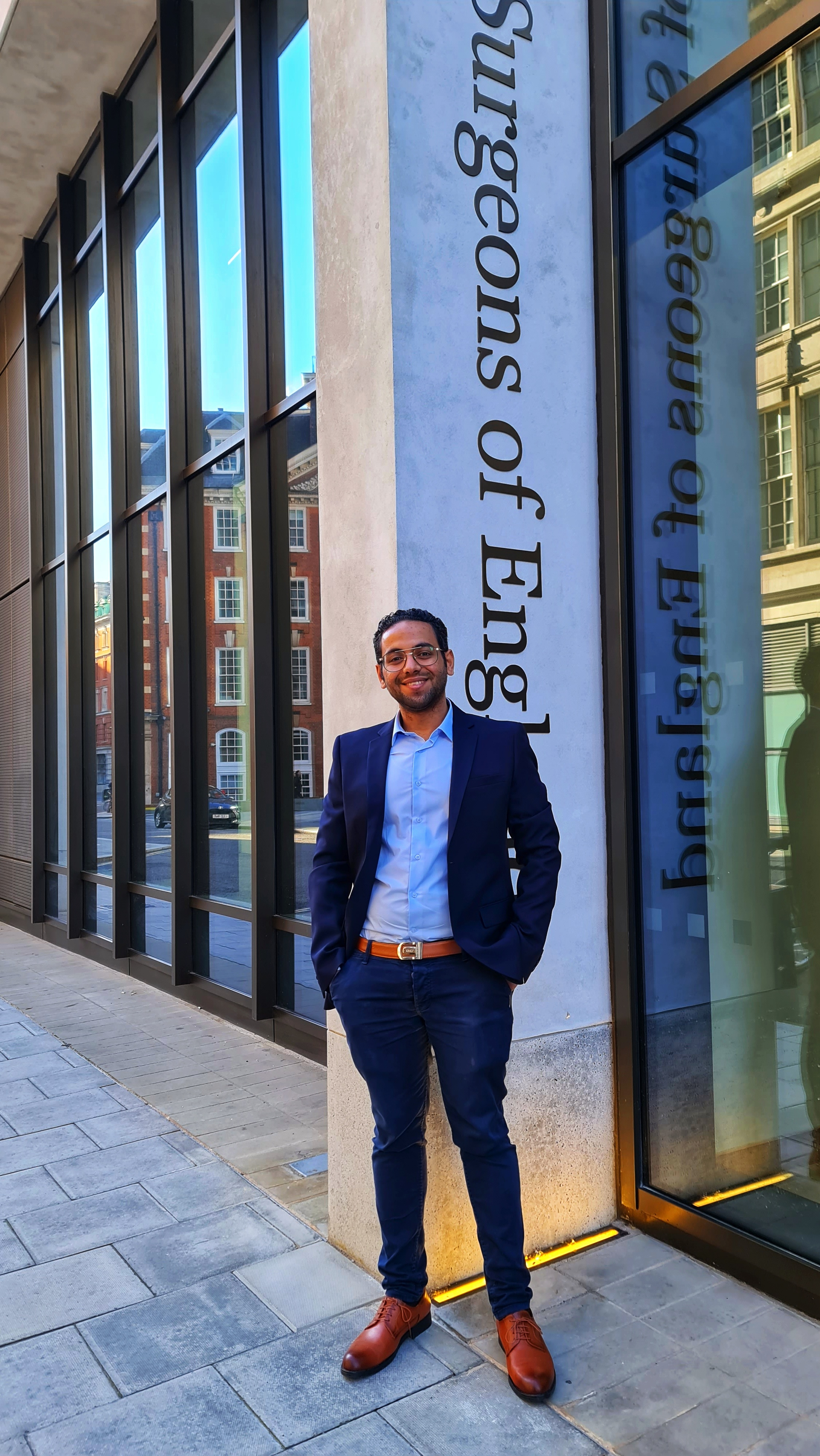 د. جورج شاكر — استشاري المسالك البولية